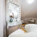 Villa Marigold